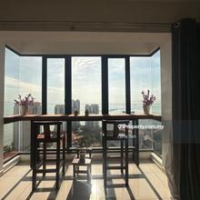 Full seaview & Nicely Renovated unit