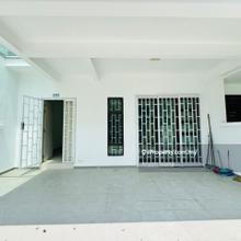 Kempas Utama
