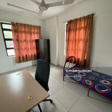 Unipark condo