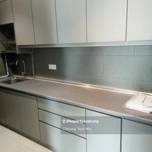 4 aircond with KLCC view, 2 parking and ready first of august