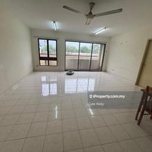Partial Furnished 2 Bedrooms 2 Bathrooms Corner Lot, Near Surian MRT