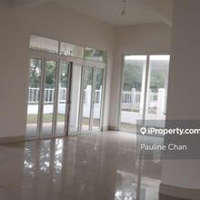 Villa Heights Bungalow