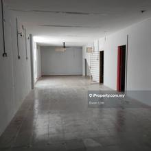 Shop-office for Rent