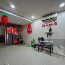 Strategic location, near shop, restaurant and supermarket.