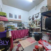 Low cost flat at bukit tinggi 2 behind burger king good location