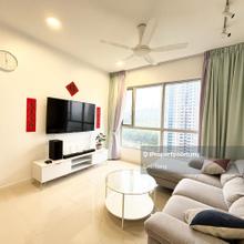 Fully Furnished & Renovated, Pet Friendly, 2 carpark, Good Condition