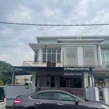 Spacious 2-Storey Semi-D in Bndr Saujana Putra: Ideal Family Home