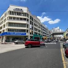 5-Storey Intermediate Shoplot @ Damansara Perdana