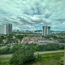 Corner Lot, 2 Carparks Unit. Well Maintained