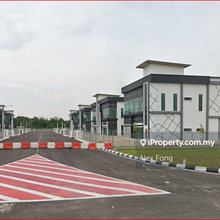 1.5 Storey Semi-D Factory For Rent