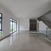 Cheapest Cluster House in Mount Austin area near shopping mall schools
