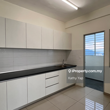 Batu caves, Selayang, Mrr2, corner unit 