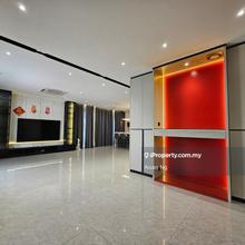 Luxury 2.5 Storey Semi-D Super New Renovated 1 Year Stict Gated Guard