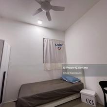 Suite Enesta Kepong Room for Rent