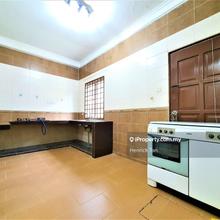 Unfurnish, Kitchen fully extend, Renovated 20x60sqft, 4 bedrooms