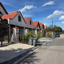 Pelangi Indah, jln pesona, Fully renovated 1.5 storey house for Sale 