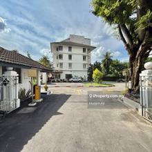 Corner Unit, 4-Storey Townvilla, 2 Twelve Condominium, Ampang, KL