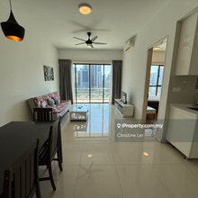 Fantastic KLCC view with Balcony, private lift, carpark included. 