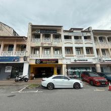3storey shop, Facing vacant land 