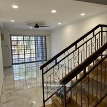2.5sty For Sale With Partly Renovated