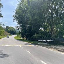 Jenjarom-Commercial / Mixed Development Land For Sale