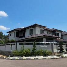 Semi-D house for Sale