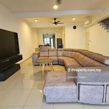 3 Storeys Fully Furnished, Ready Move-In (Super Huge Master Bedroom)