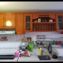 Pearl garden fully furnished 1-car park 1100 sqft 