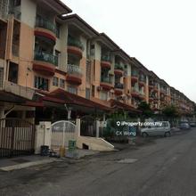 Townhouse for Sales 