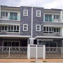 Terrace house for Sale