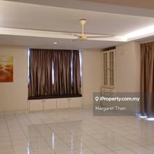Partially furnished, Corner unit, with great view of the greeneries