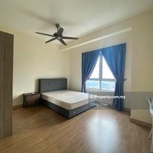 Middle Room for Rent