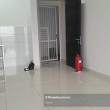 Trader Garden 2r2b Partial for Rent