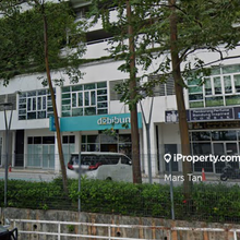 Freehold / Facing Inner Road ( Ground Floor Shop ) Saville, Melawati