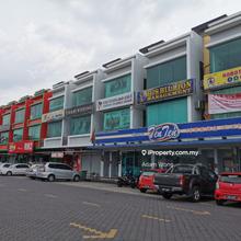 Facing Mainroad Top Floor Shoplot Aman Square Town Area For Rent