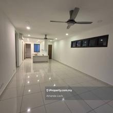 Corner Dual Key service residence at Isola Ss16 Subang Jaya USJ 