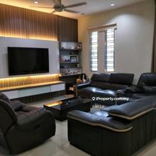 Freehold -Non Bumi Lot -Renovated -24 Hours Gated & Guarded 