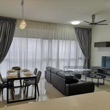 Fully Furnished Unit for Sale (2 Car Parks) - Golf & Lake View