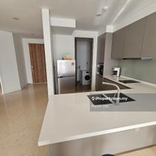 D'Rapport 2 bedrooms unit with KLCC view