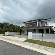 Freesia Corner Bungalow, High Privacy, Nearby Garden, No Direct unit