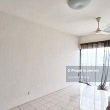 Below Market / Avelon Tower, Plaza Medan Putra, Menjalara