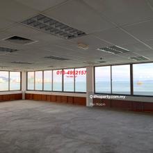 Exclusive seafront offices in Georgetown