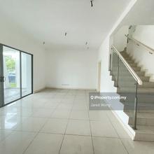 Terrace house for Sale