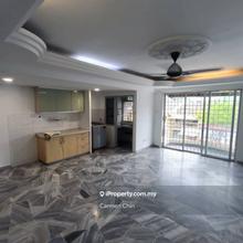 Partial furnish, upper unit