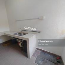 Cheap unit 3r2b ground floor (akasia, apartment botanic) rm1200only!