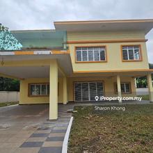 Freehold renovated bungalow house below market price 