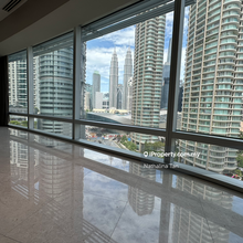 Avare at KLCC. 500m to KLCC park & MRT station. 800m to rsgc golf.