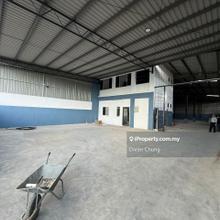 Demak Laut Semi D Warehouse for rent