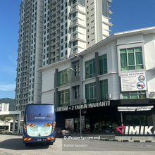 3storey shop lot in Meru Raya
