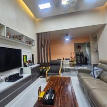 Facing Empty 2.5 Storey 22x65 Freehold Kitchen Extend Gate Guarded
